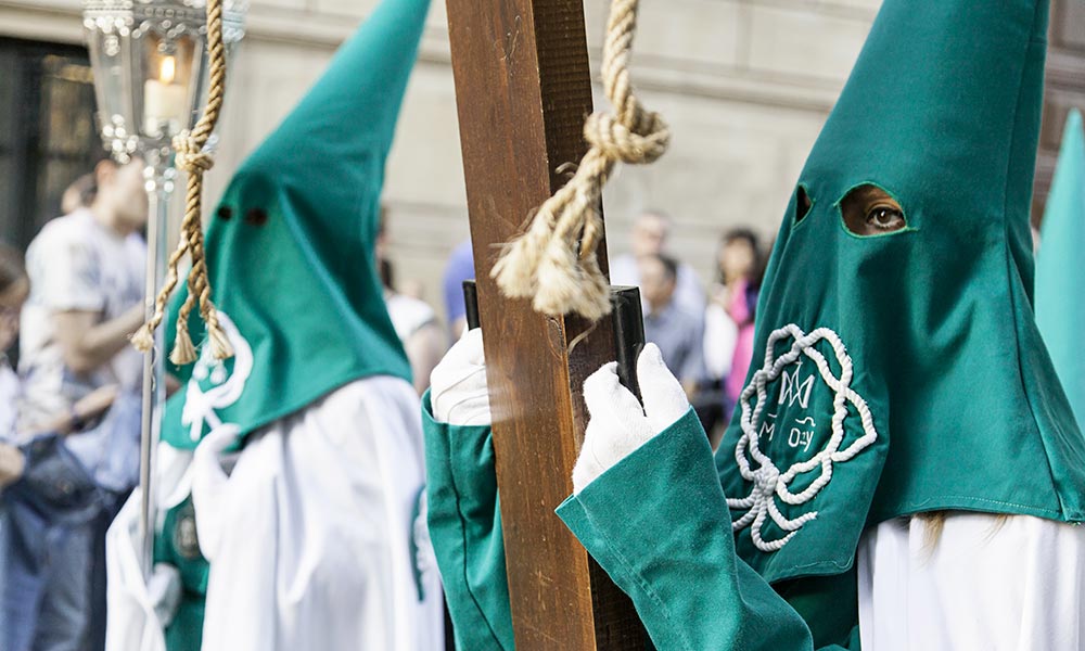 Semana Santa Capirotes